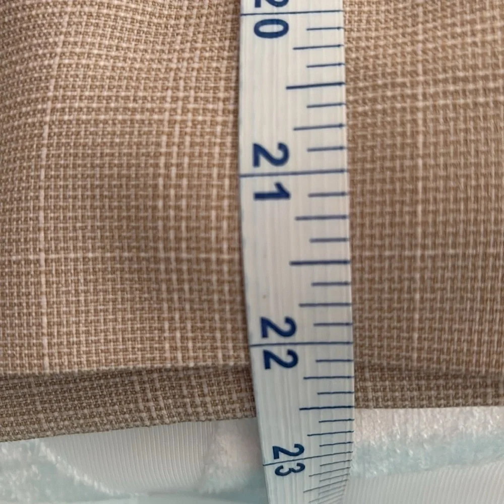 NWOT Anne Klein Tan, Light Plaid, Pencil Skirt, Lined, Side Zipper. Size 16